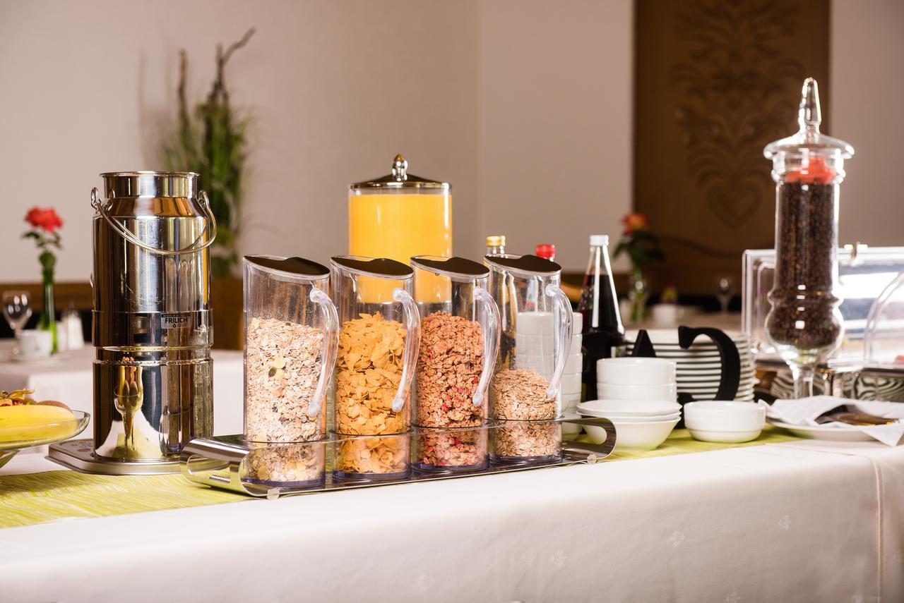 Hotel Gasthof Zum Roessle Altenstadt  Luaran gambar